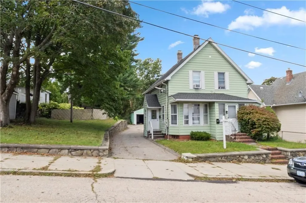 43 Welles Street Woonsocket RI 02895