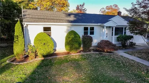 199 First Avenue East Greenwich RI 02818