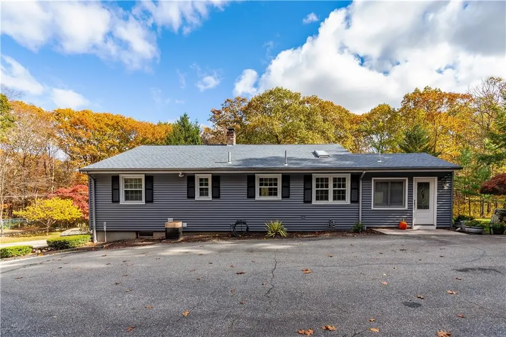 142 Douglas Pike Smithfield RI 02917