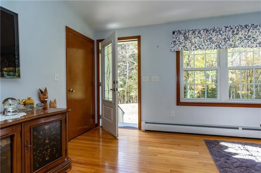 142 Douglas Pike Smithfield RI 02917