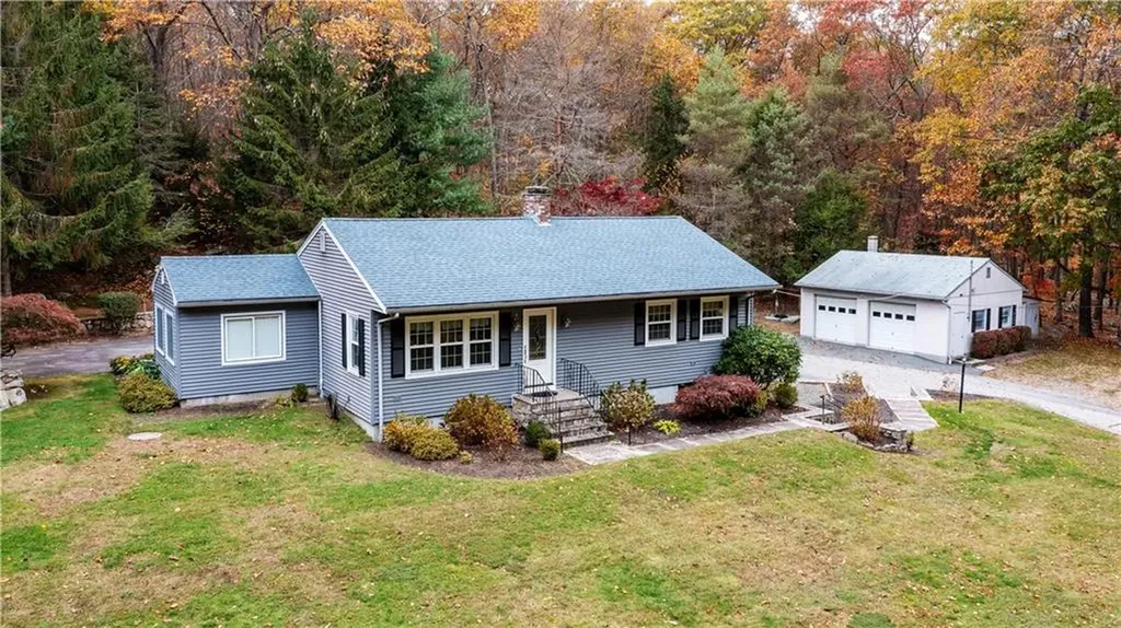 142 Douglas Pike Smithfield RI 02917