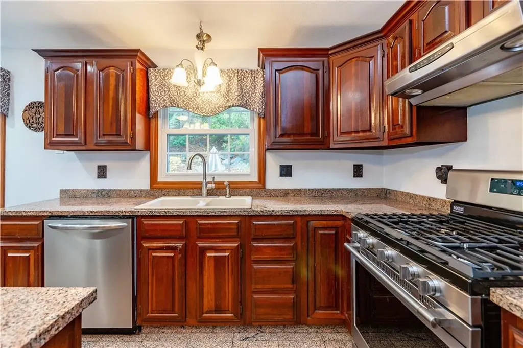 142 Douglas Pike Smithfield RI 02917