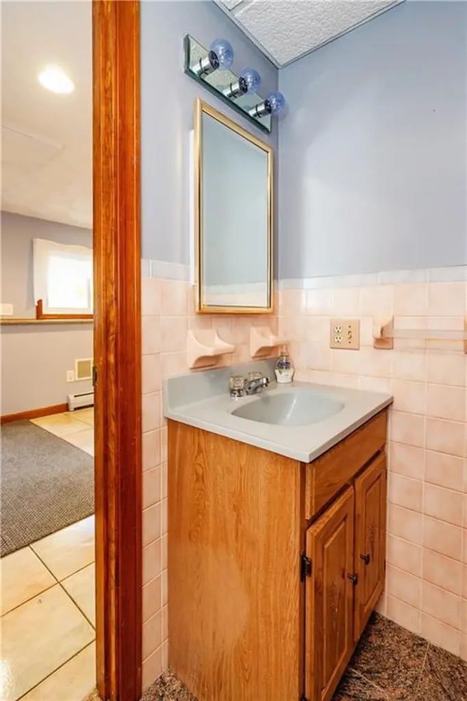 142 Douglas Pike Smithfield RI 02917