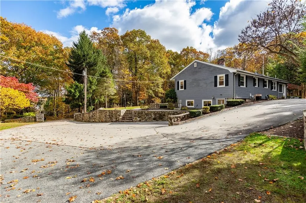 142 Douglas Pike Smithfield RI 02917