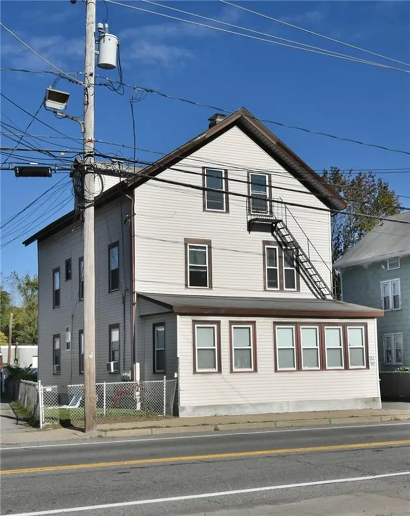 987 Mendon Road Cumberland RI 02864