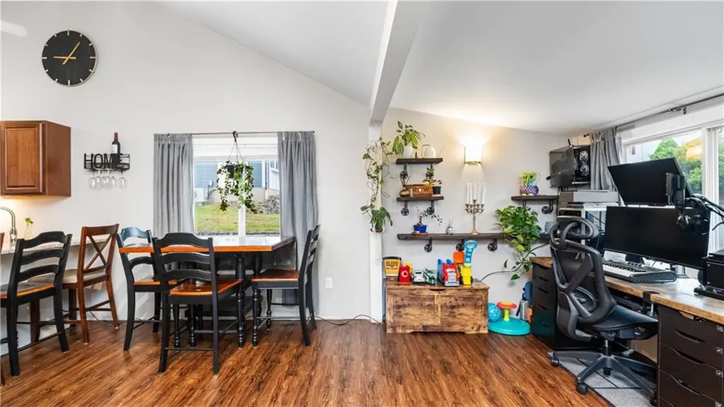 21 Darton Street Coventry RI 02816