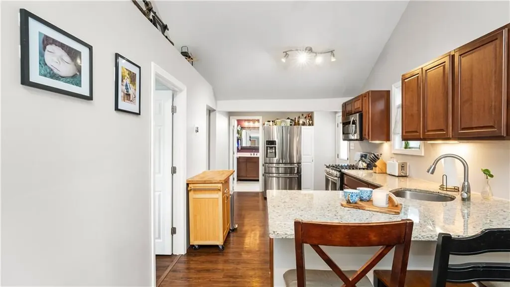 21 Darton Street Coventry RI 02816