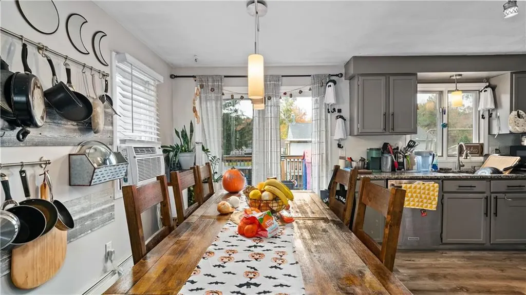 26 Dallas Avenue Warwick RI 02889