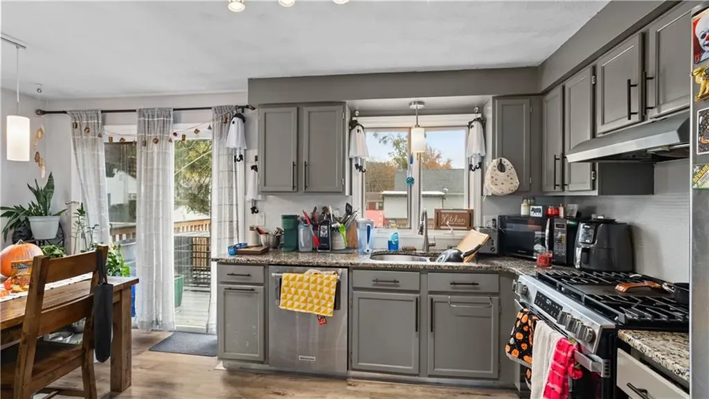 26 Dallas Avenue Warwick RI 02889