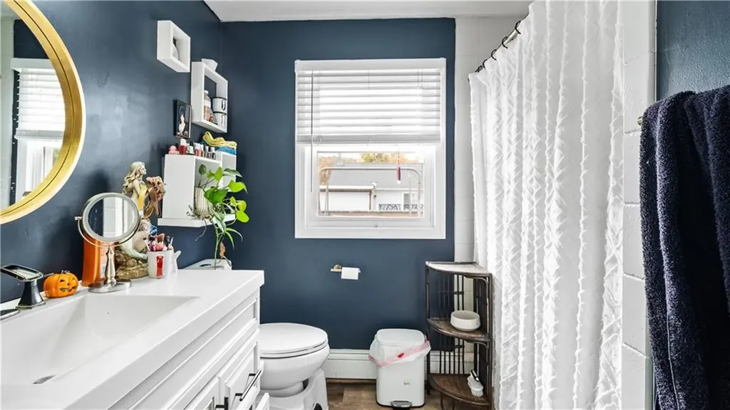 26 Dallas Avenue Warwick RI 02889