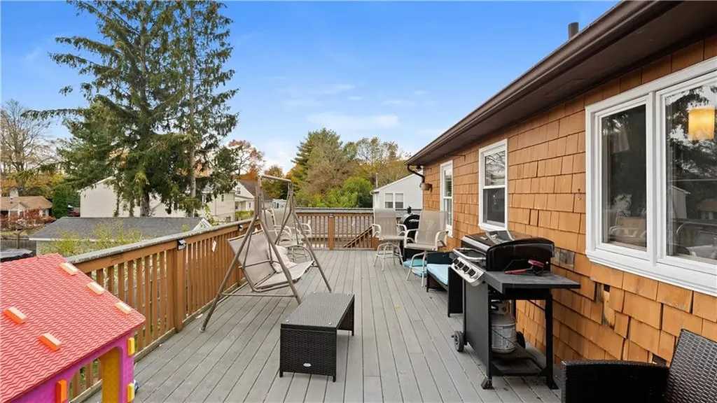 26 Dallas Avenue Warwick RI 02889