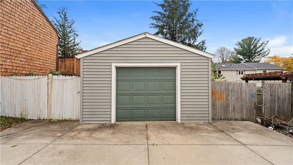 26 Dallas Avenue Warwick RI 02889