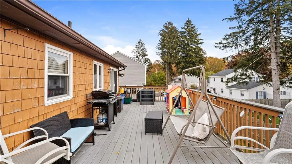 26 Dallas Avenue Warwick RI 02889