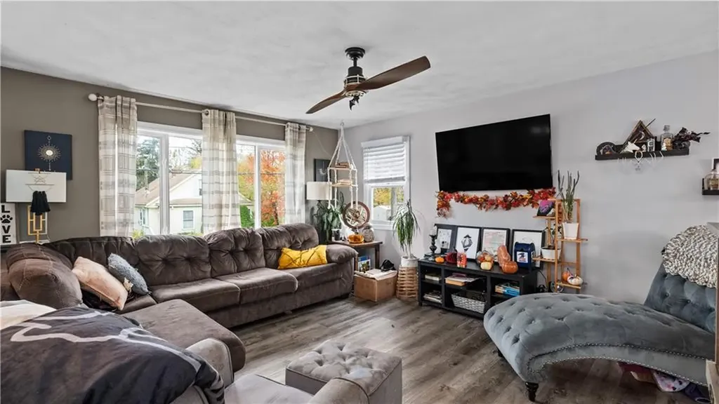 26 Dallas Avenue Warwick RI 02889