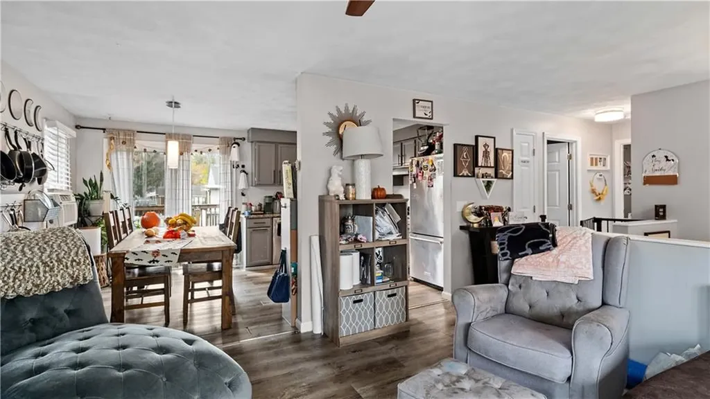 26 Dallas Avenue Warwick RI 02889