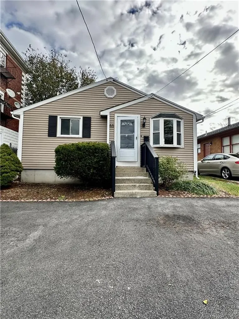 55 Luna Street Providence RI 02904