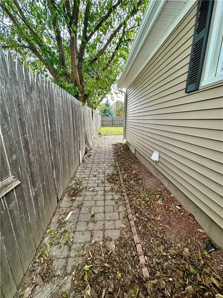 55 Luna Street Providence RI 02904