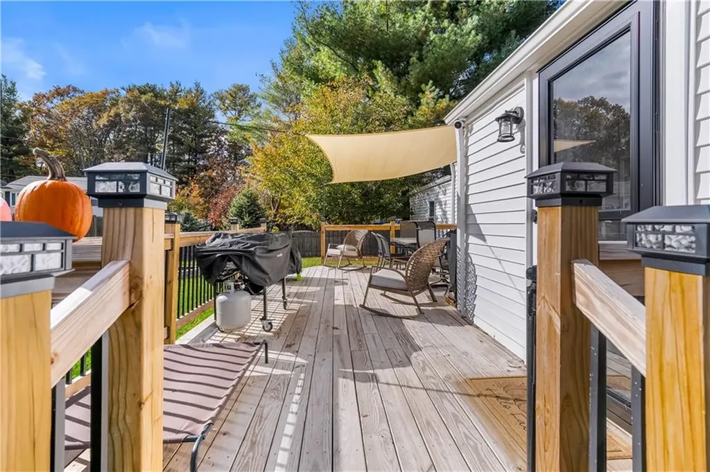 467 Forbes Street East Providence RI 02915