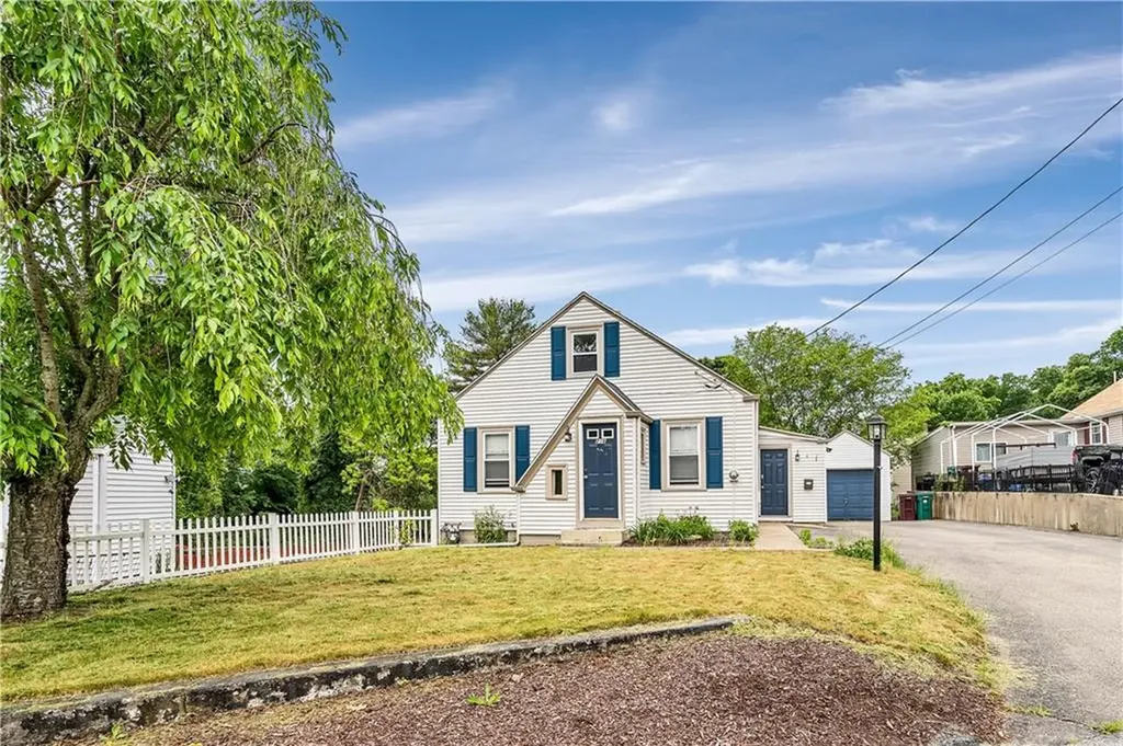 216 Bertenshaw Road Woonsocket RI 02895