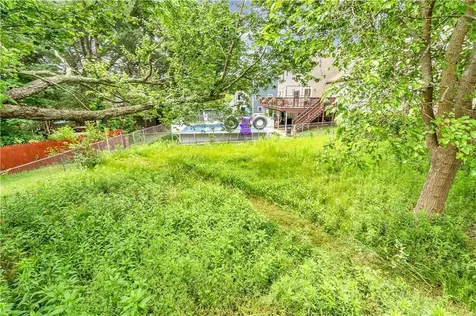 216 Bertenshaw Road Woonsocket RI 02895