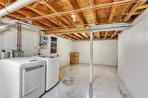 216 Bertenshaw Road Woonsocket RI 02895