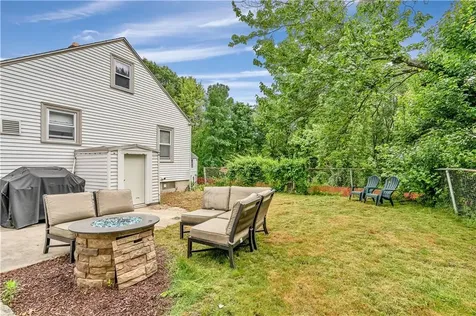 216 Bertenshaw Road Woonsocket RI 02895