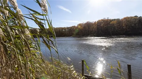 199 Cottage Grove Avenue Warwick RI 02889