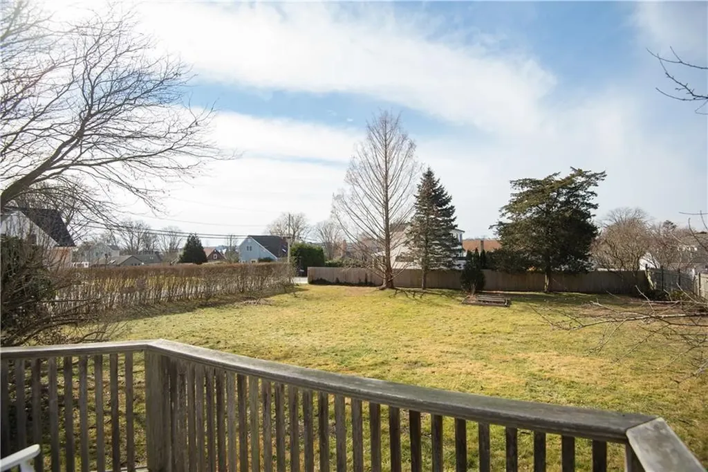 281 Wolcott Avenue Middletown RI 02842