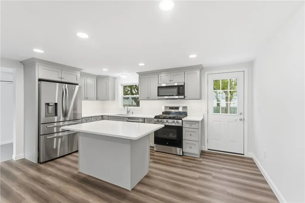 34 Keller Avenue Cranston RI 02920