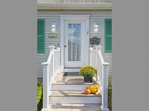 46 North Road Jamestown RI 02835