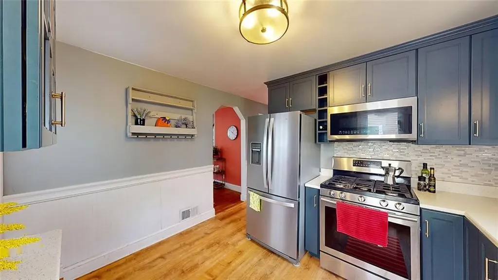 83 Symonds Avenue Warwick RI 02889