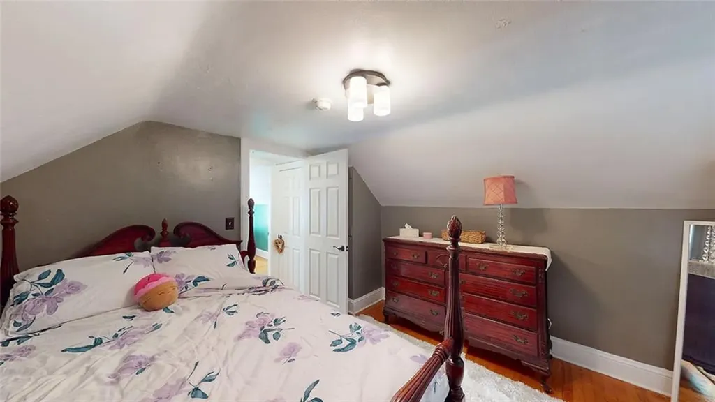 83 Symonds Avenue Warwick RI 02889