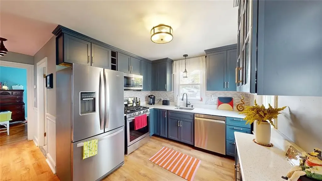 83 Symonds Avenue Warwick RI 02889