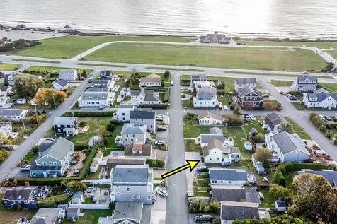 18 Greenbrier Road Narragansett RI 02882