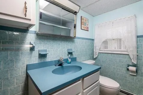 18 Greenbrier Road Narragansett RI 02882