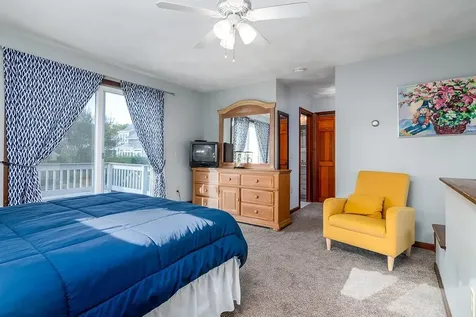 18 Greenbrier Road Narragansett RI 02882