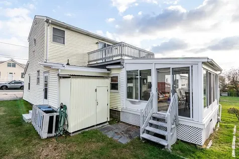 18 Greenbrier Road Narragansett RI 02882