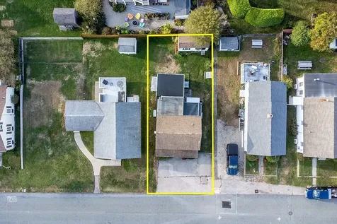 18 Greenbrier Road Narragansett RI 02882