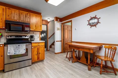 18 Greenbrier Road Narragansett RI 02882