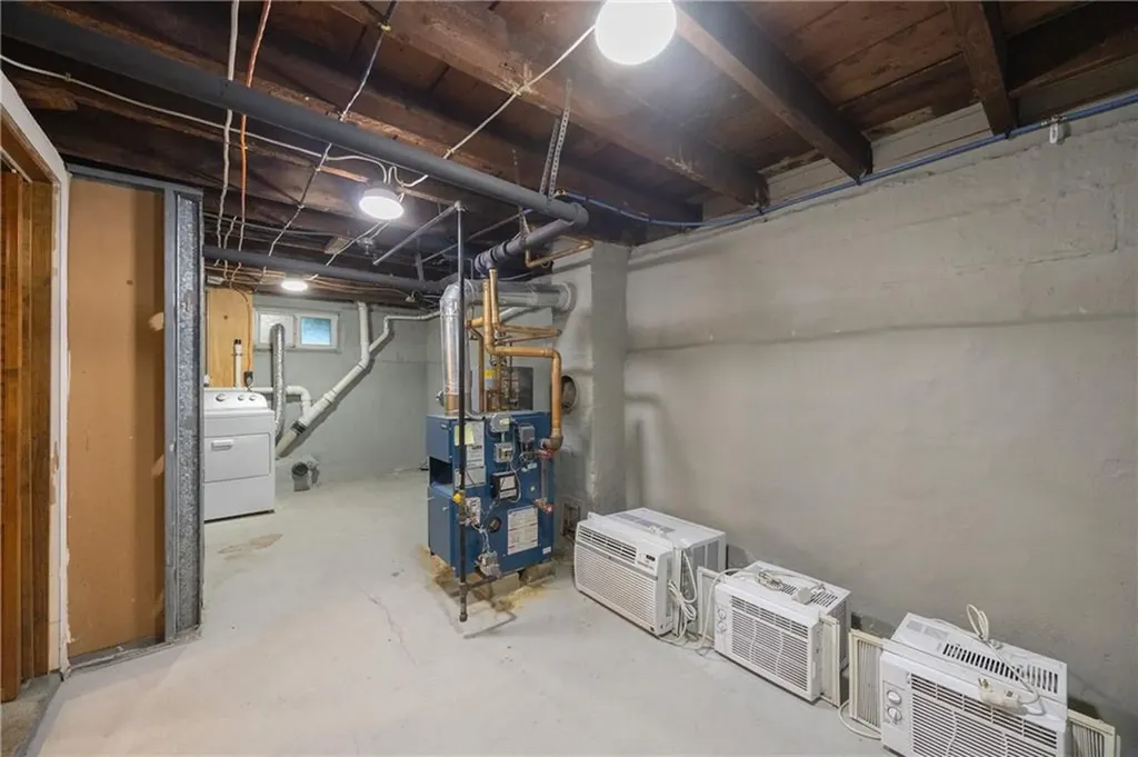 200 Woodward Avenue East Providence RI 02914