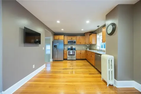 200 Woodward Avenue East Providence RI 02914