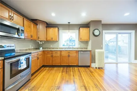 200 Woodward Avenue East Providence RI 02914