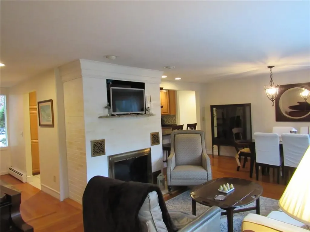 16 Shady Glen Drive Warwick RI 02818