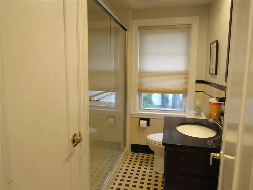 16 Shady Glen Drive Warwick RI 02818