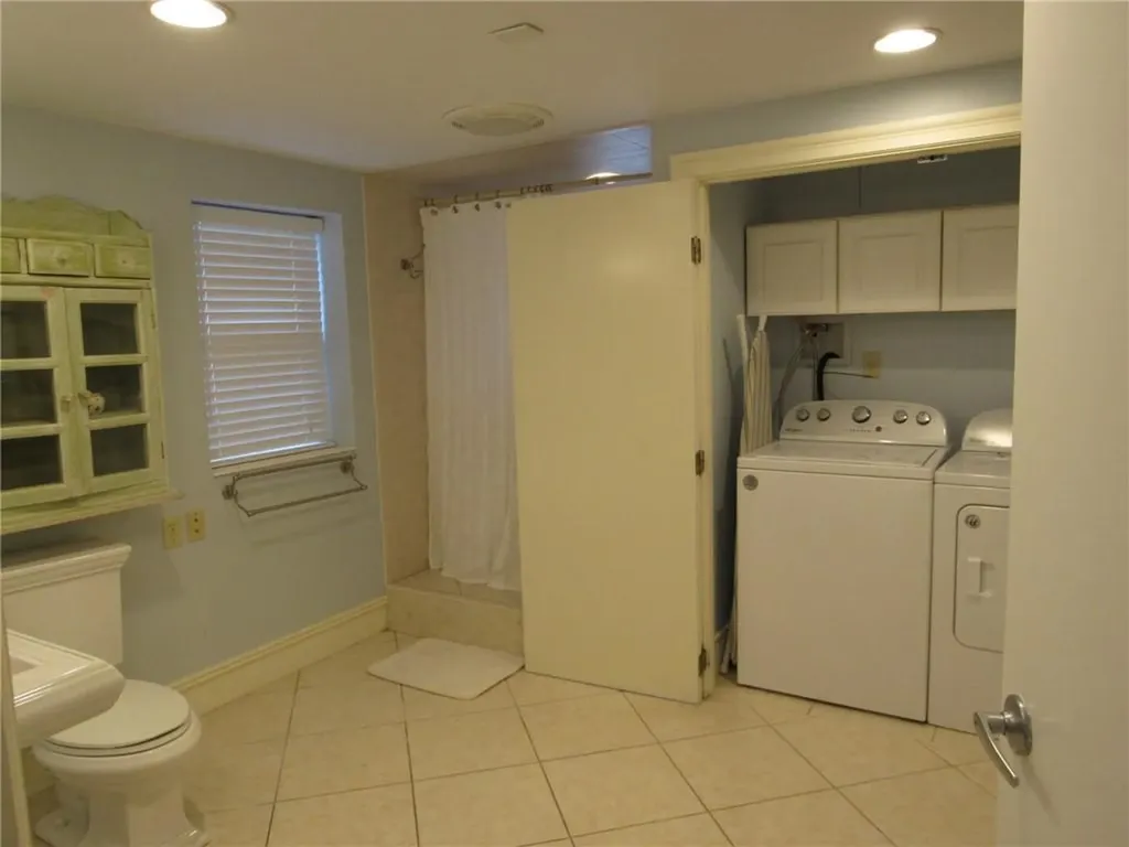 16 Shady Glen Drive Warwick RI 02818