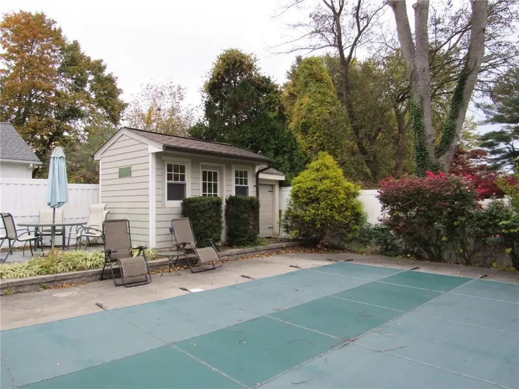 16 Shady Glen Drive Warwick RI 02818