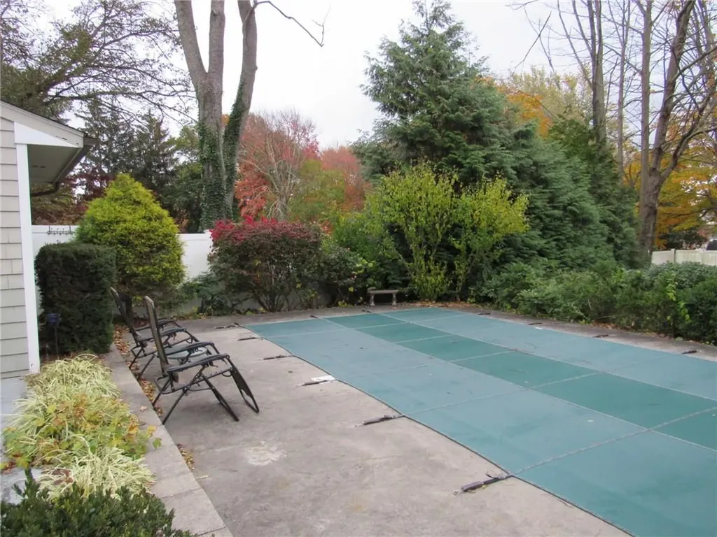 16 Shady Glen Drive Warwick RI 02818