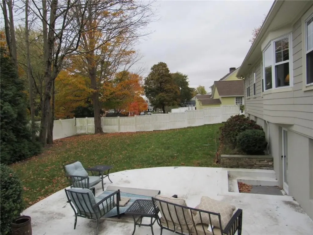 16 Shady Glen Drive Warwick RI 02818