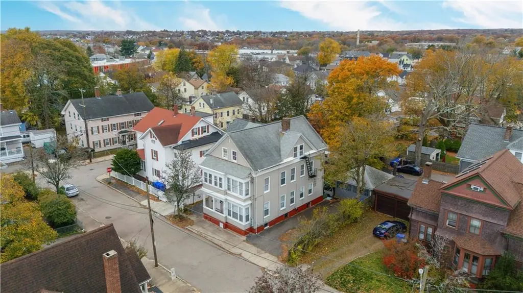 33 White Street Pawtucket RI 02860