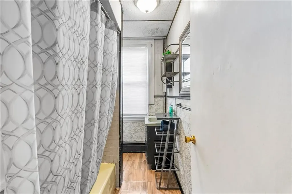 33 White Street Pawtucket RI 02860